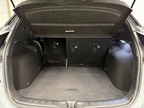 Used 2024 Nissan Kicks SR w/ SR Premium Package image 23