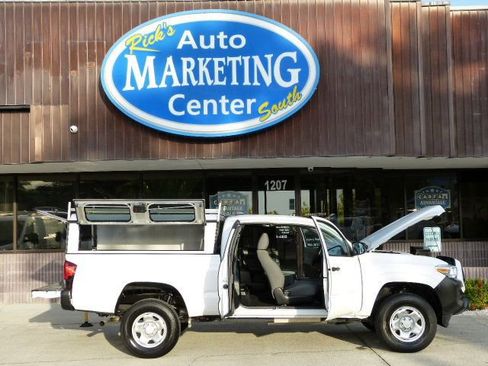 Used 2022 Toyota Tacoma SR image 20