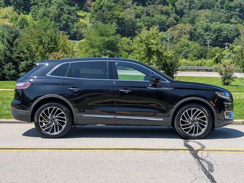 Used 2019 Lincoln Nautilus Reserve AWD/4WD image 4