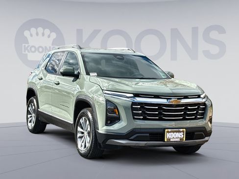 Used 2025 Chevrolet Equinox LT w/ Convenience Package II image 10