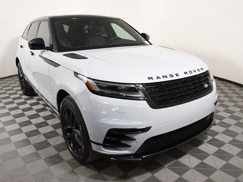 New 2026 Land Rover Range Rover Velar Dynamic SE image 9