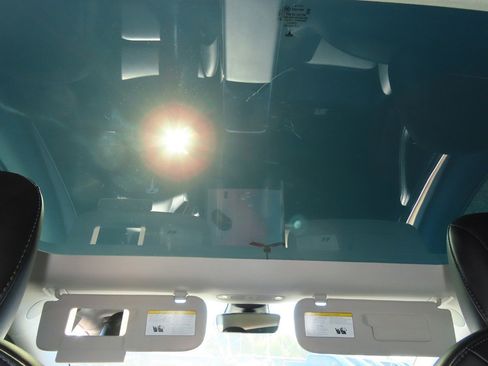 Used 2021 Tesla Model 3 Standard Range Plus image 25