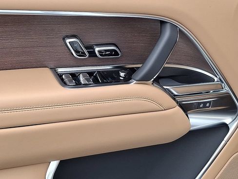 New 2026 Land Rover Range Rover SE AWD/4WD image 8