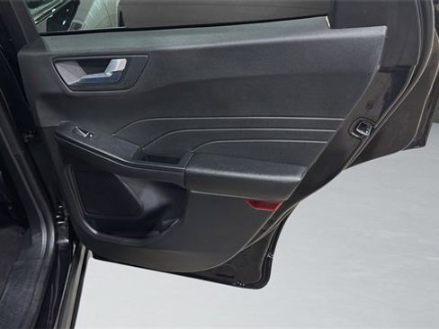 Used 2024 Ford Escape Platinum image 29