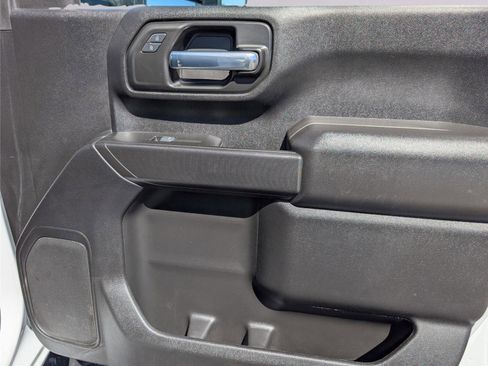Used 2025 Chevrolet Silverado 2500 Custom w/ Custom Value Package image 38