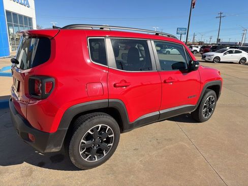 Used 2023 Jeep Renegade Latitude image 7