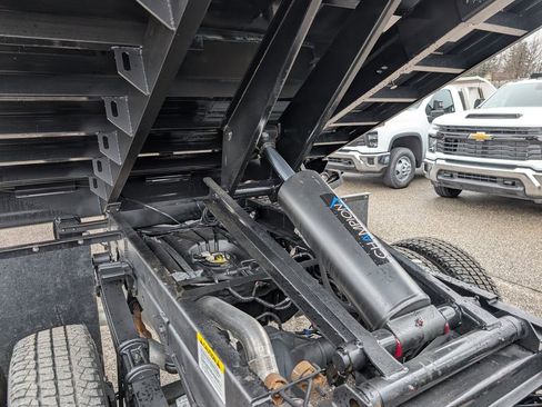 New 2025 Ford F350 XL w/ XL Chrome Package image 14