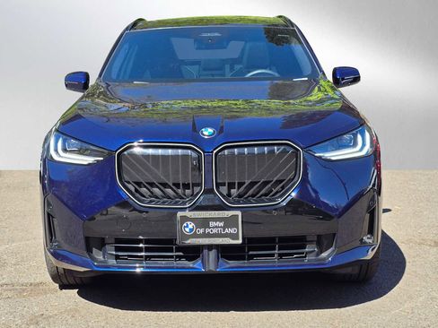 Used 2025 BMW X3 xDrive30i w/ Premium Package AWD/4WD image 8