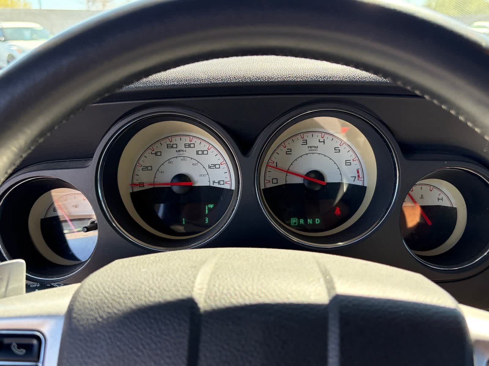 Used 2014 Dodge Challenger SXT RWD image 13