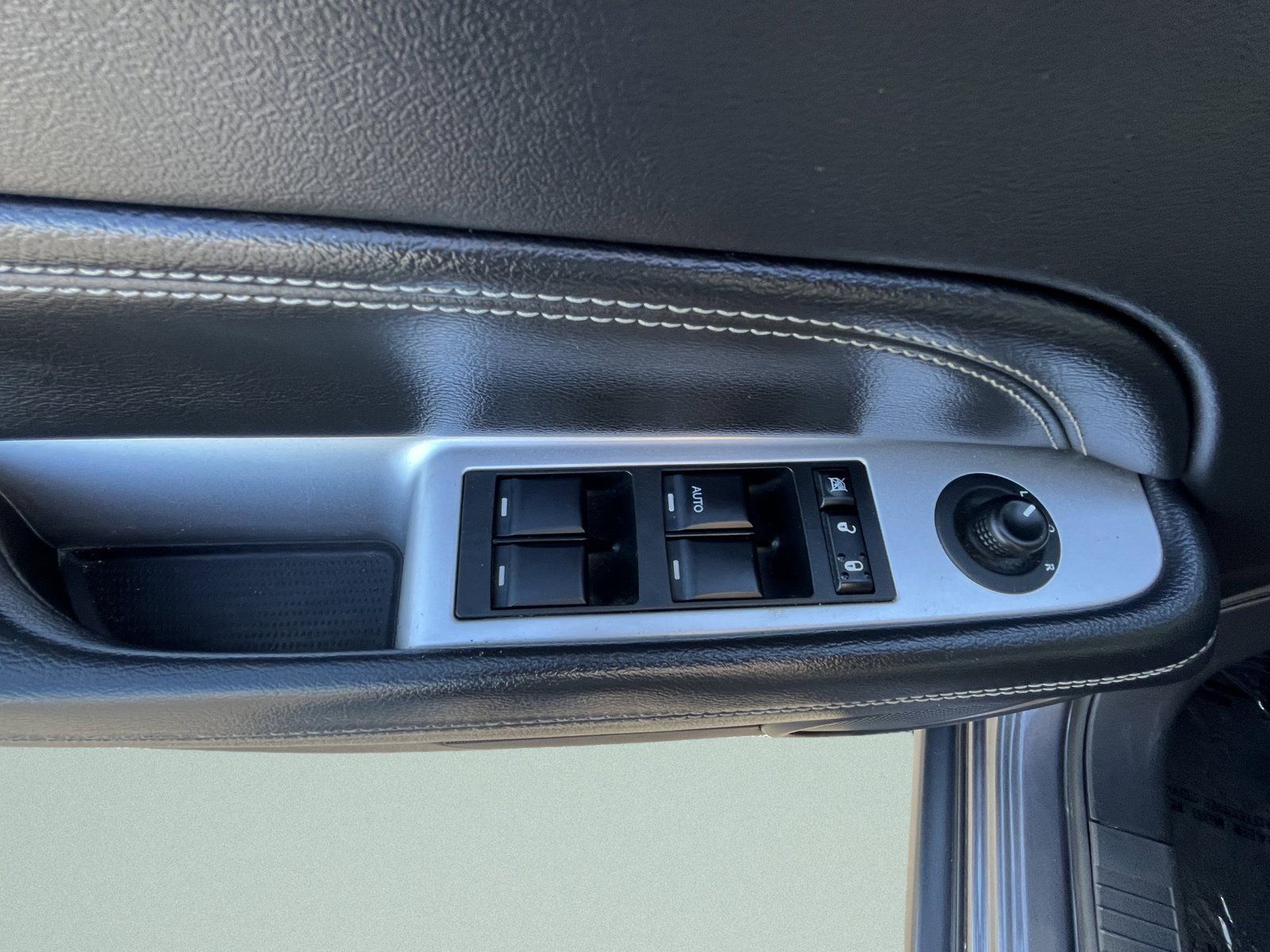 Used 2016 Jeep Compass High Altitude FWD image 18
