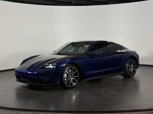 Used 2022 Porsche Taycan RWD image 13