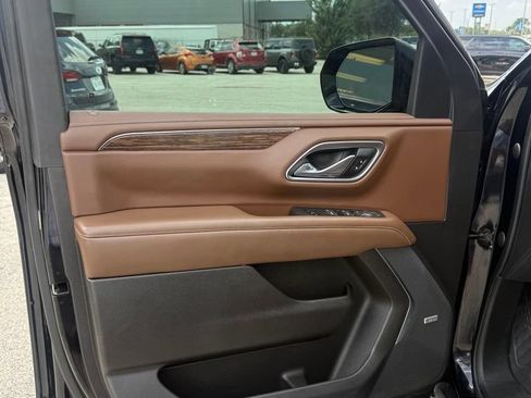 Used 2021 Chevrolet Tahoe High Country AWD/4WD image 9
