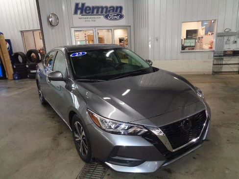 Used 2023 Nissan Sentra SV image 1