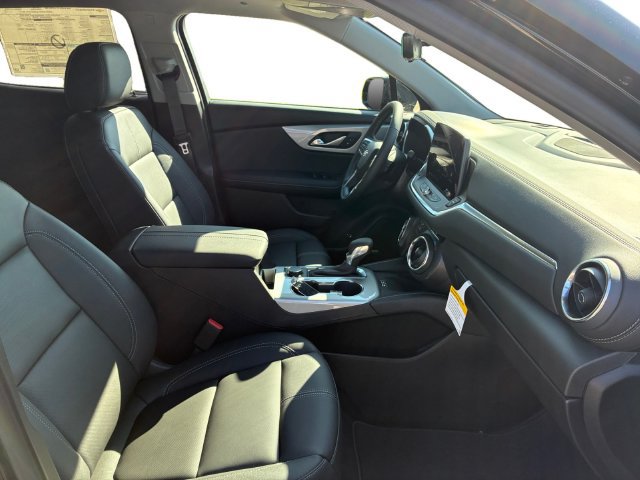 New 2026 Chevrolet Blazer LT w/ Sound & Technology Package AWD/4WD image 13