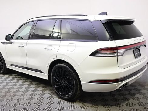 New 2026 Lincoln Aviator Reserve AWD/4WD image 3