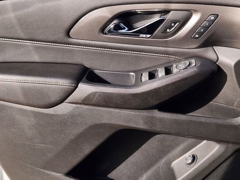 Used 2022 Chevrolet Traverse Premier w/ Redline Edition image 25