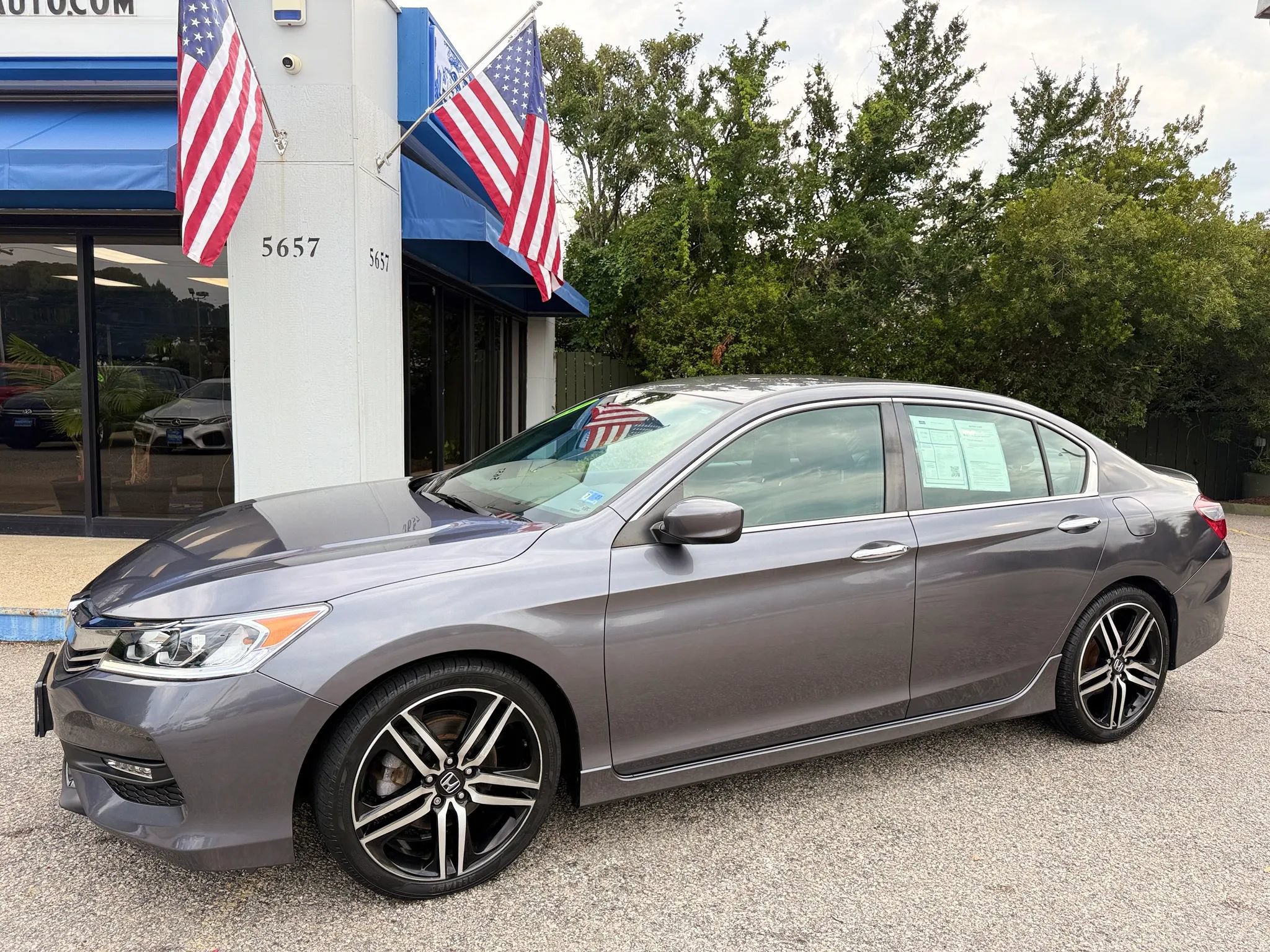 Used 2017 Honda Accord Sport Special Edition image 26