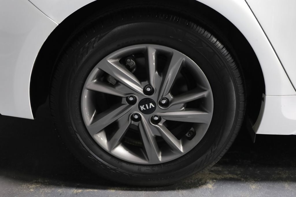 Used 2020 Kia Optima LX FWD image 36
