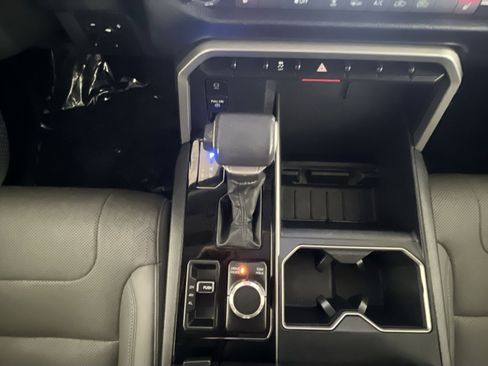 Used 2022 Toyota Tundra SR5 w/ SR5 Premium Package image 21