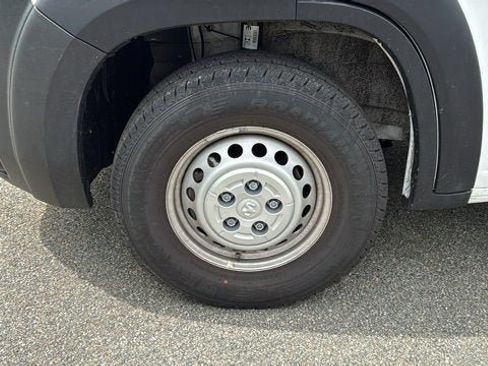 Used 2026 RAM ProMaster 2500 w/ Convenience Group FWD image 11