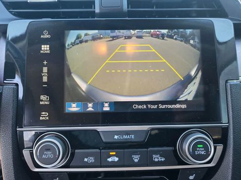 Used 2017 Honda Civic Touring image 11