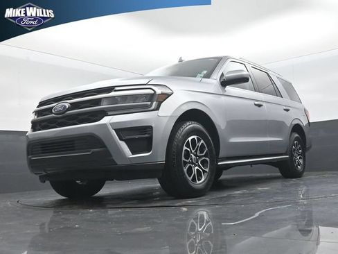 Used 2023 Ford Expedition XLT RWD image 19