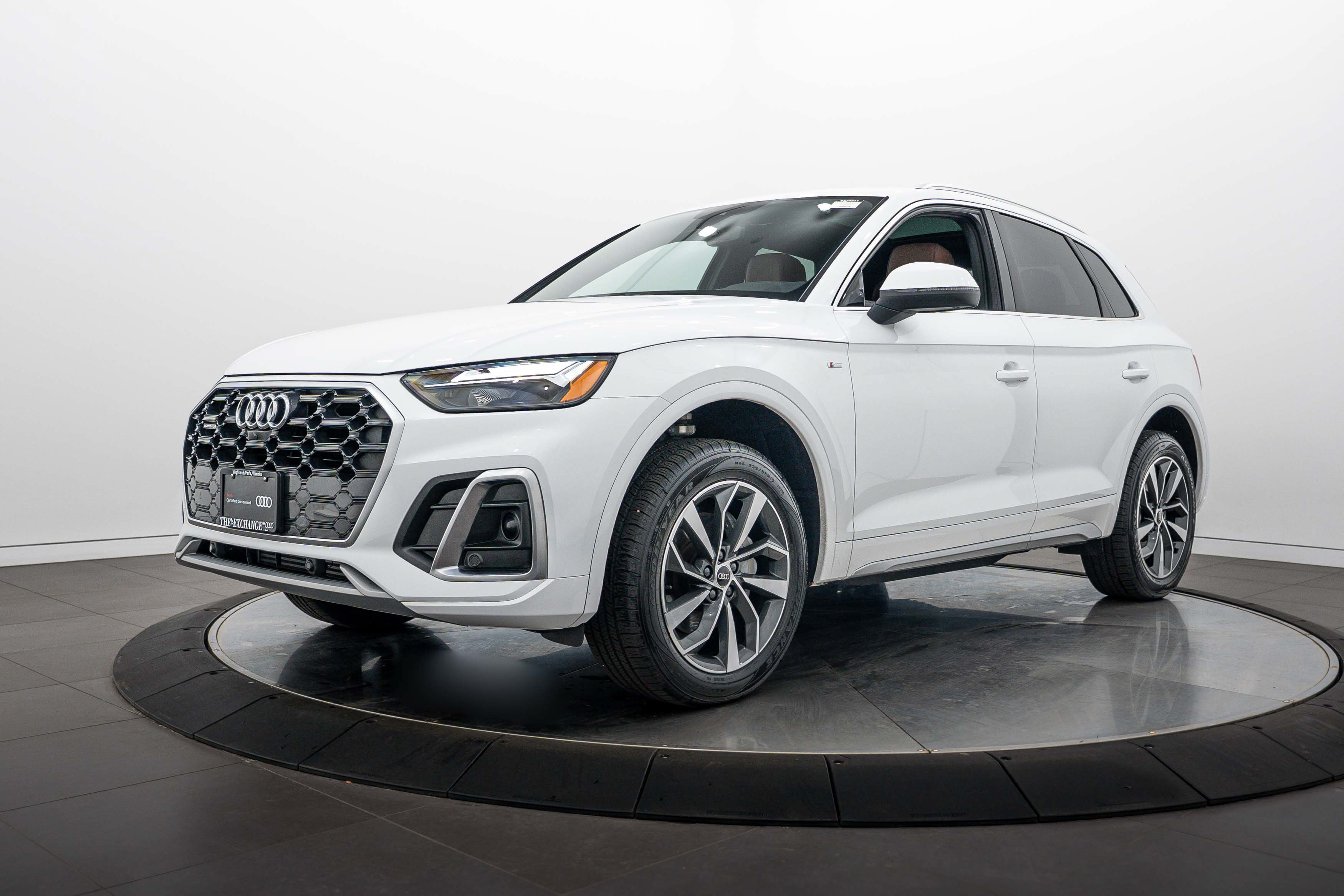 Certified 2024 Audi Q5 2.0T Premium Plus AWD/4WD image 7
