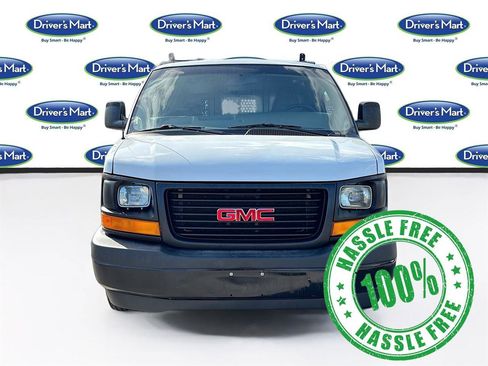 Used 2017 GMC Savana 2500 RWD image 2