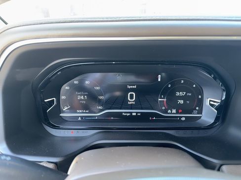 Used 2023 GMC Yukon Denali AWD/4WD image 9