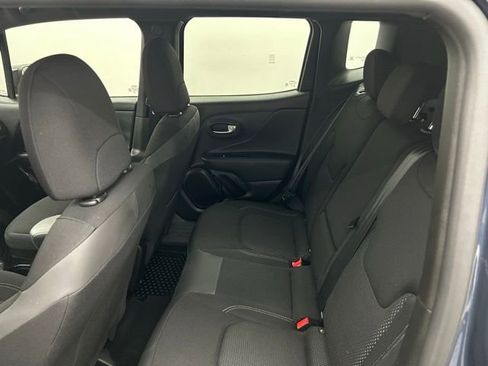 Used 2022 Jeep Renegade Altitude w/ Convenience Group image 31