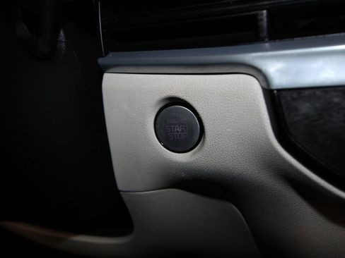 Used 2025 Kia Sorento SX image 13