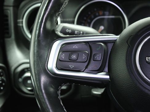 Used 2021 Jeep Wrangler Unlimited Sahara image 19