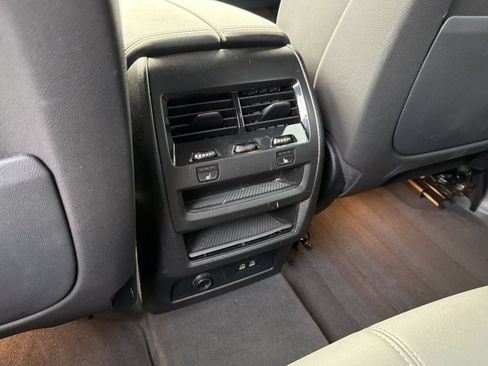 Used 2024 BMW X5 sDrive40i w/ Premium Package RWD image 27