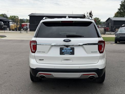 Used 2016 Ford Explorer Limited w/ Equipment Group 301A FWD image 5