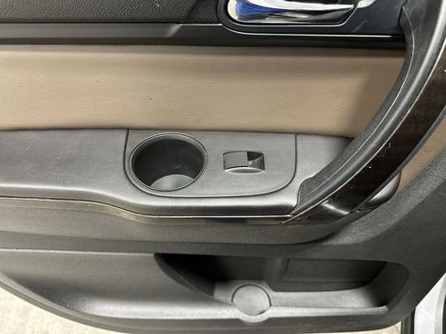 Used 2017 GMC Acadia Limited SLT image 20