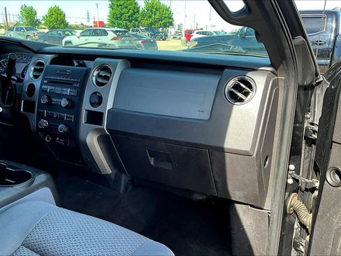 Used 2012 Ford F150 XLT w/ XLT Chrome Pkg image 18