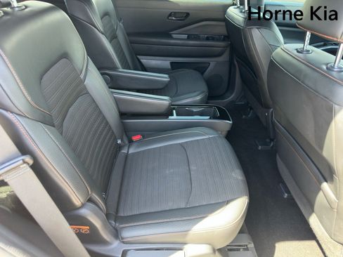 Used 2024 Nissan Pathfinder Rock Creek AWD/4WD image 22