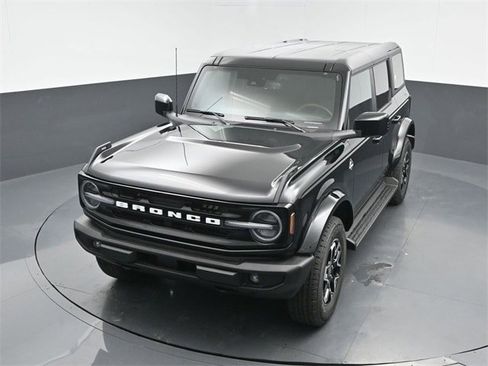New 2025 Ford Bronco Outer Banks image 11