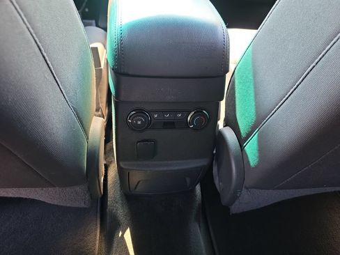 Used 2012 Ford Explorer XLT FWD image 30