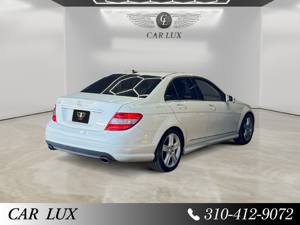 Used 2010 Mercedes-Benz C 300 Sedan w/ Multimedia Pkg image 5