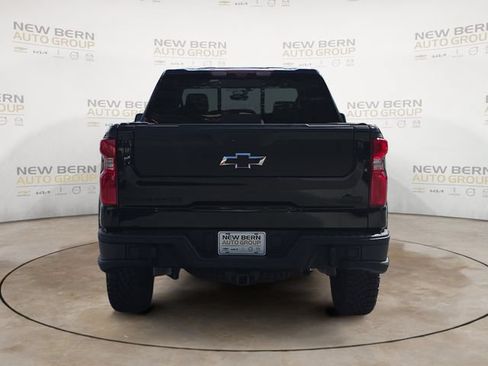 Used 2023 Chevrolet Silverado 1500 ZR2 w/ ZR2 Bison Edition AWD/4WD image 4