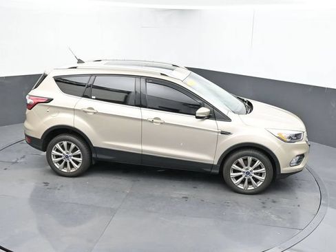 Used 2018 Ford Escape Titanium AWD/4WD image 13