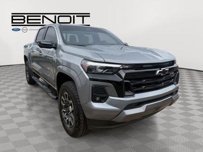 Used 2024 Chevrolet Colorado Z71 w/ Z71 Convenience Package 2