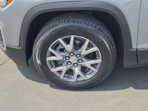 Used 2023 GMC Acadia SLT AWD/4WD image 13