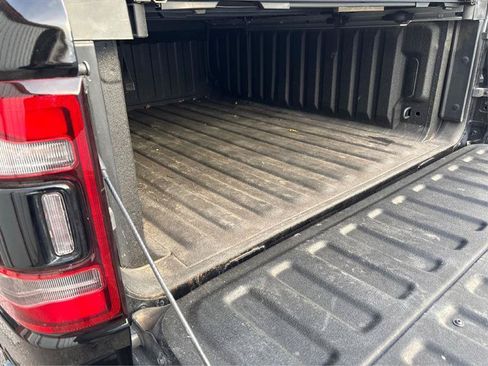 Used 2022 RAM 1500 Laramie AWD/4WD image 21