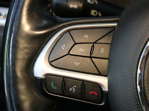 Used 2018 Jeep Compass Latitude w/ Popular Equipment Group AWD/4WD image 20