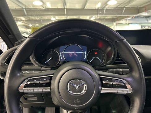 Used 2019 MAZDA MAZDA3 Hatchback w/ Premium Package FWD image 11