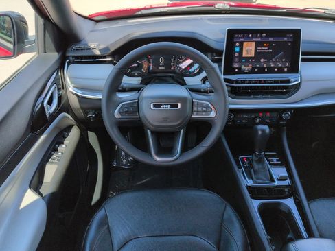 Used 2023 Jeep Compass Limited AWD/4WD image 15
