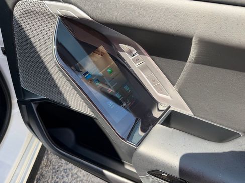 Used 2023 BMW 740i w/ Executive Package RWD image 20