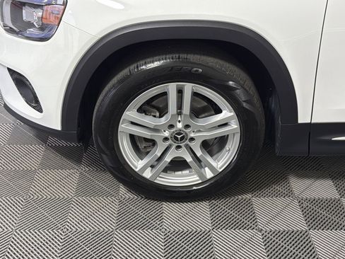 Used 2021 Mercedes-Benz GLB 250 4MATIC image 12